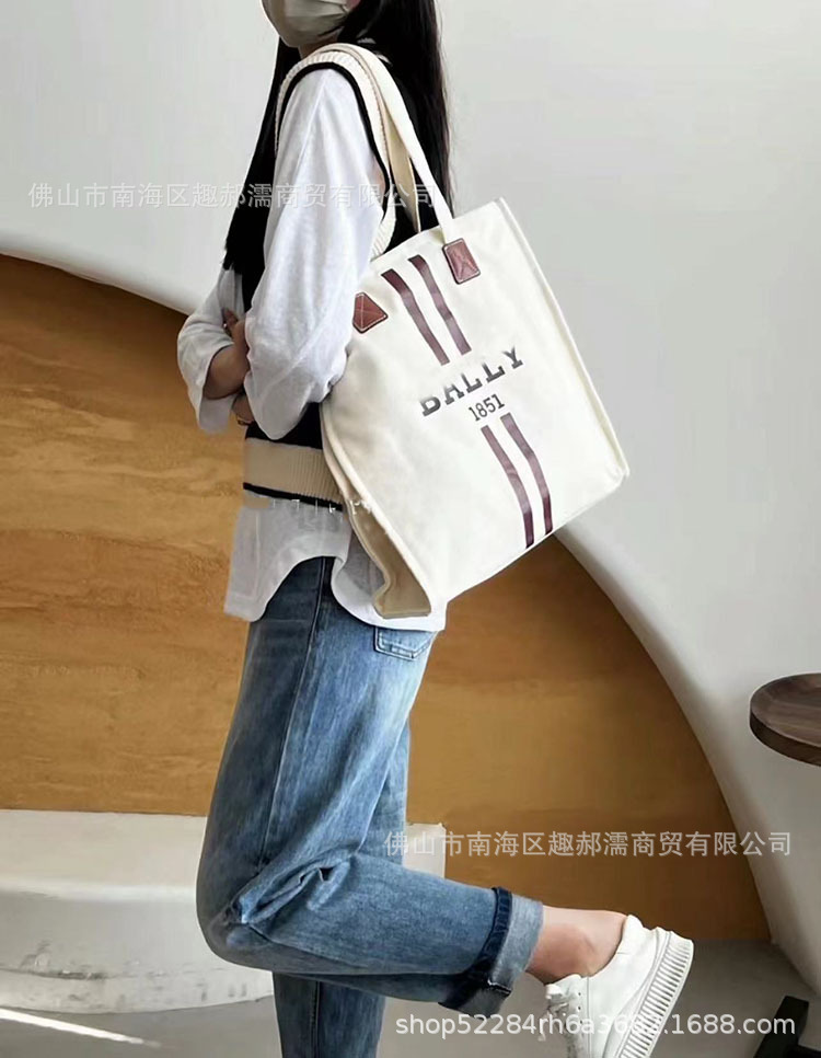 工厂直销女包帆布托特包赵露思同款时尚手提包大容量巴利购物袋包详情4