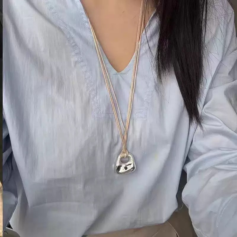 银丝刺绣肌理锁包吊坠长项链耳环小众设计高级感简约可调节项链女详情4