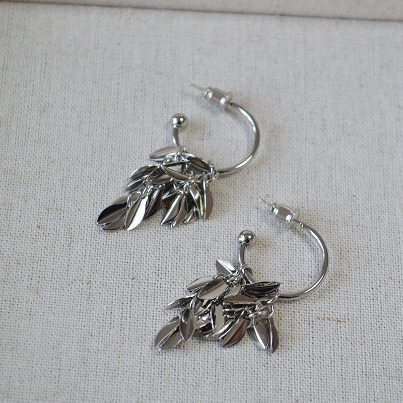 日韩小众设计潮酷银色树叶流苏闪耀动感925银针C字耳环耳饰气质女详情7