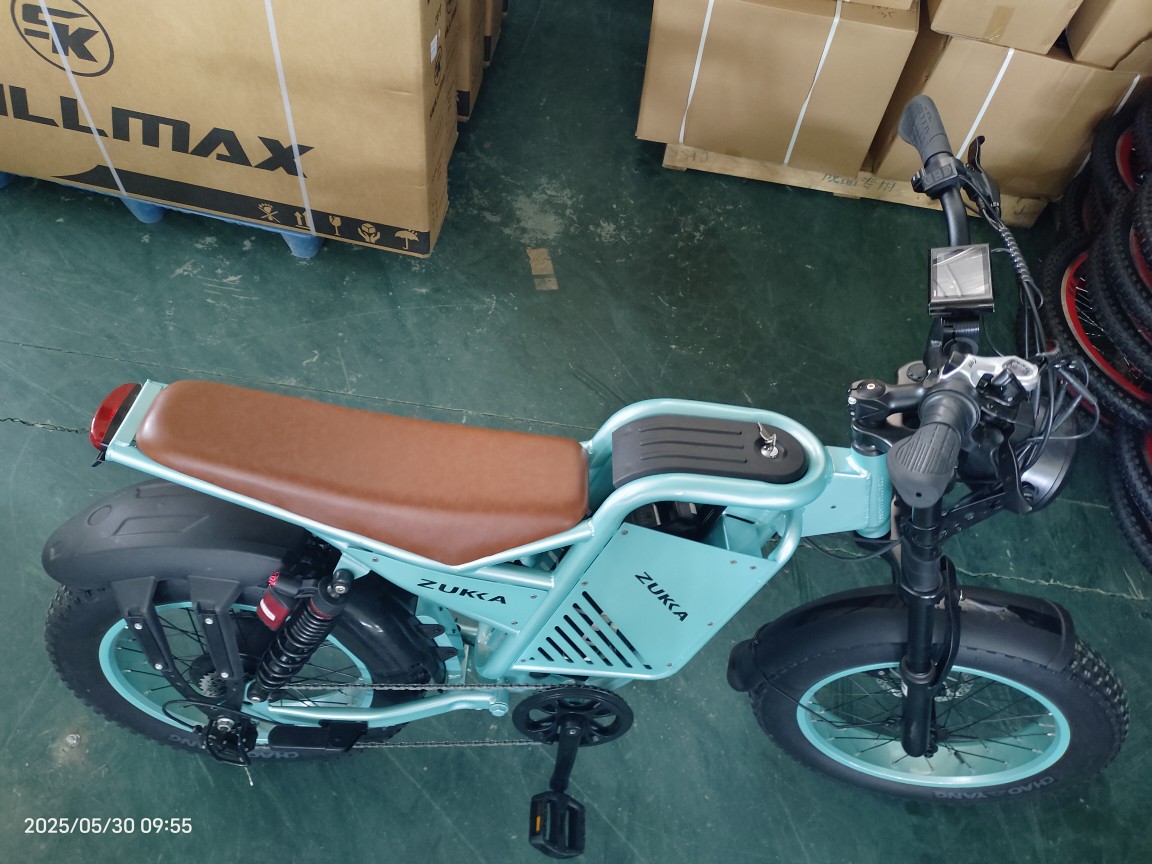 The 2025ebike new energy long-range super73 Harley-Davidson retro lithium battery helps with fat tire mountain off-roading pic 4