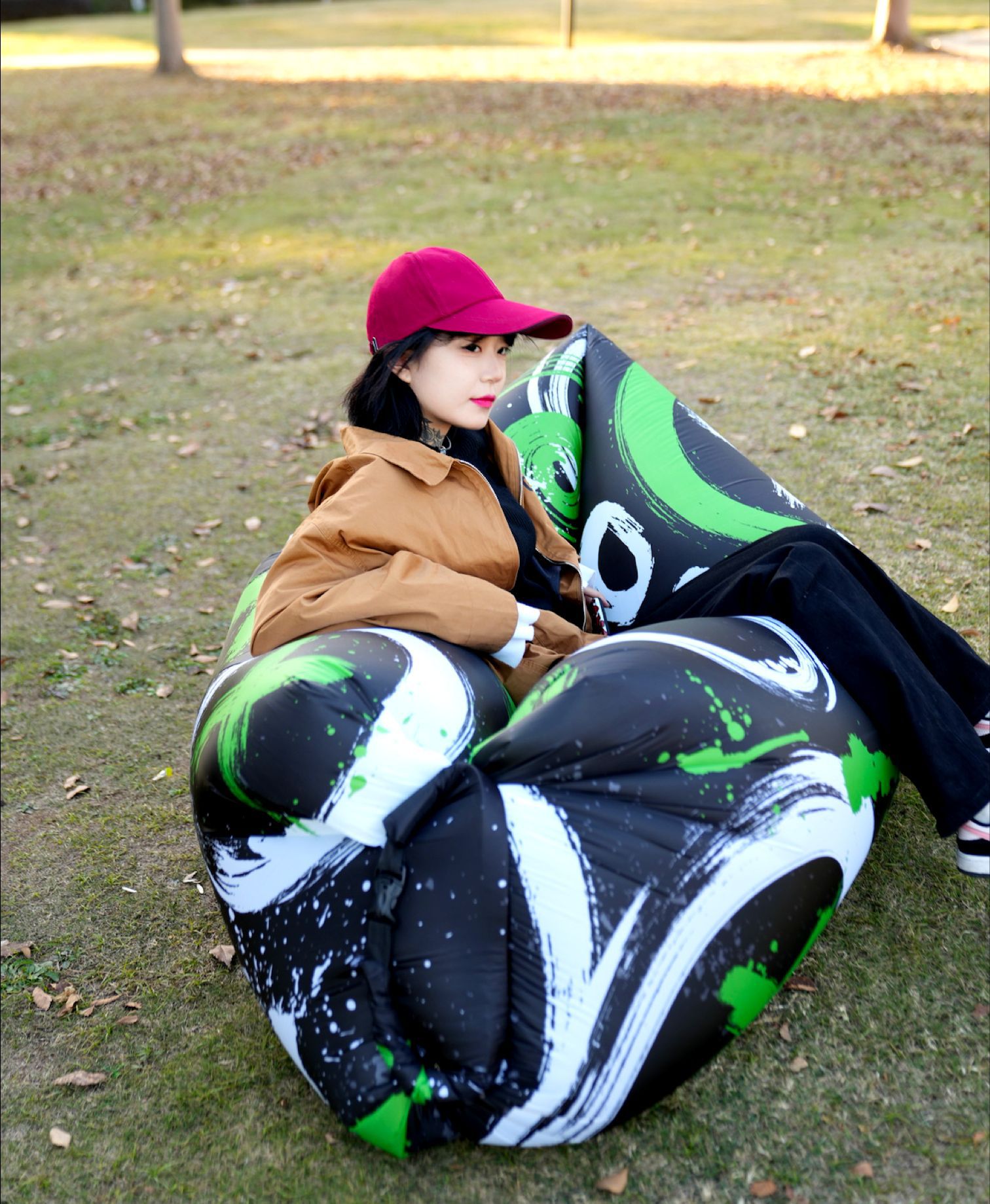 户外网红充气沙发空气沙发黑白格音乐节印花野餐垫装备露营用品详情17