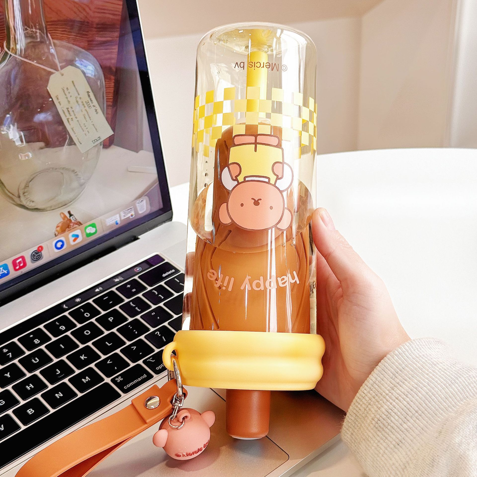The new Miffy Rabbit plastic straw cup, cartoon tritan water cup, student high appearance level, tea-water separation dual-drinking cup pic 18