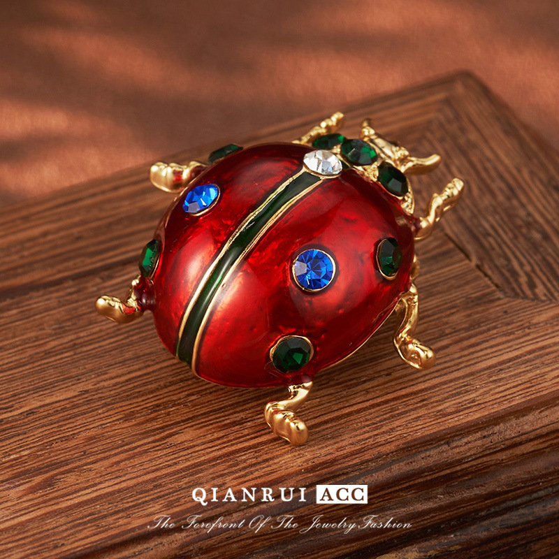 vintage brooch ladybug girl retro personalized brooch, light luxury beetle high-end niche design clothing and accessories pic 20
