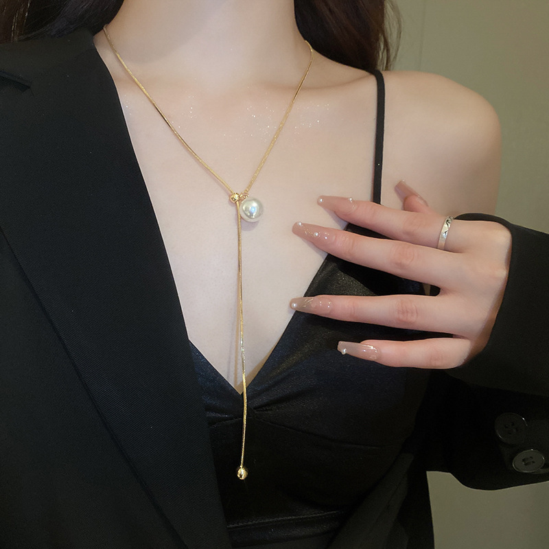 Irregular long pearl necklace, French light luxury style, sweater chain, niche simple and high-end necklace wholesale for women pic 31