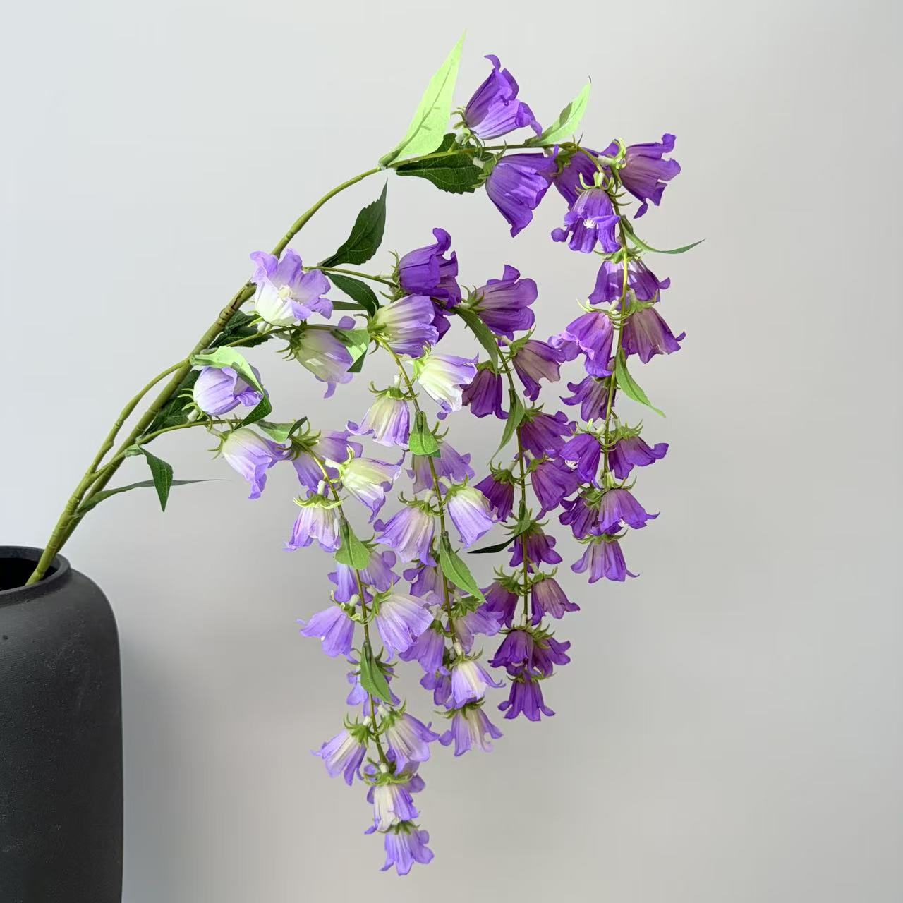 仿真垂吊铃兰花风铃花仿真花婚礼堂吊顶装饰垂吊花墙软装假花外贸详情6