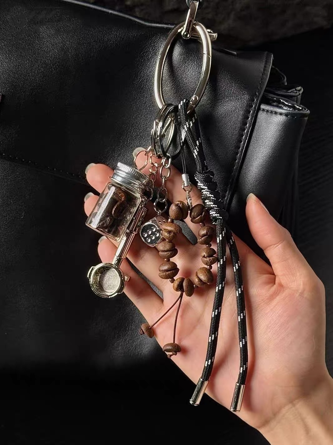 跨境现货miu系咖啡罐包包挂件真咖啡豆瓶子包挂金属咖啡壶挂饰品详情12