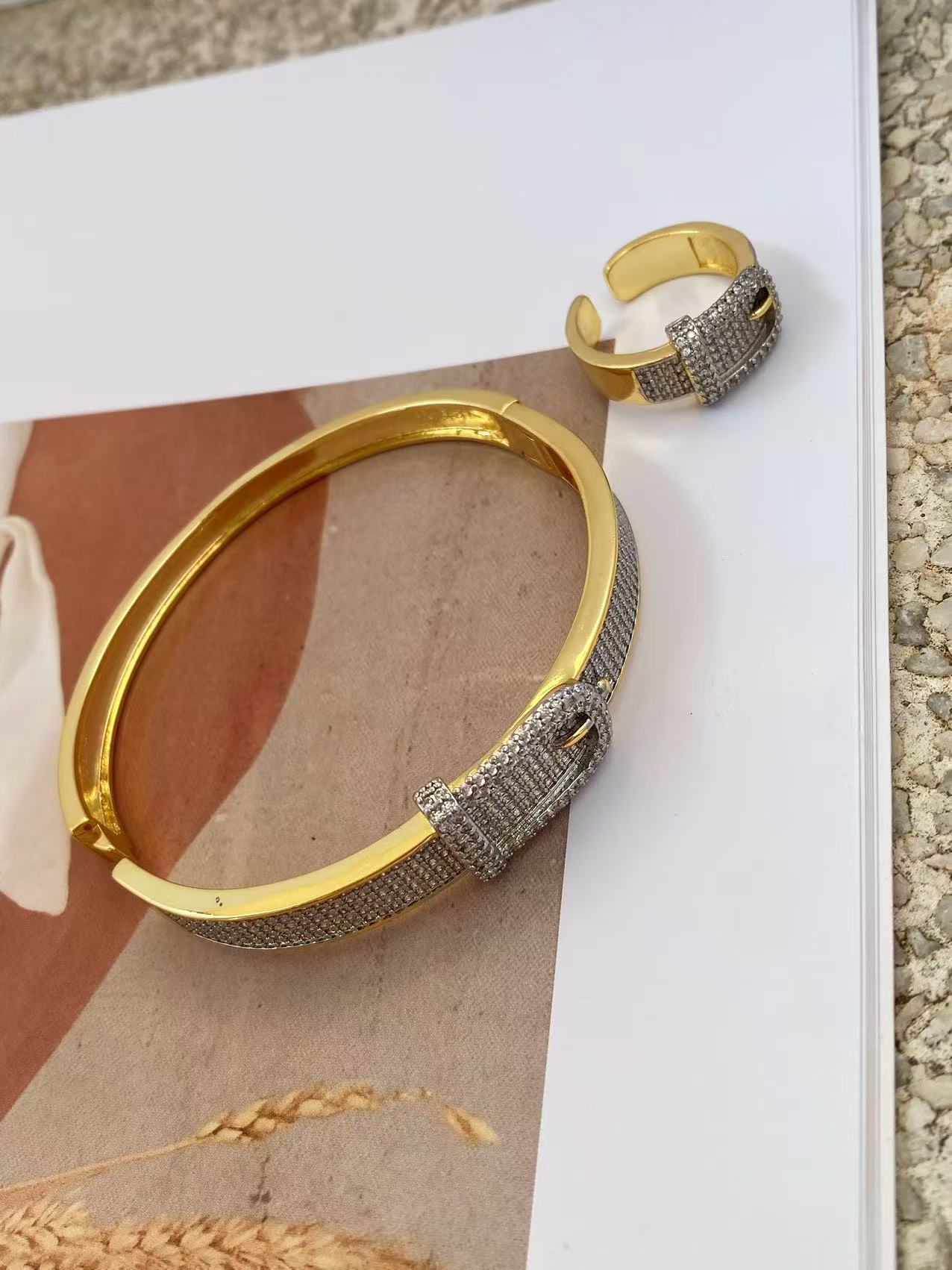 Hiphop时尚简约个性腰带锆石手镯欧美潮朋克街头手饰厂家直销详情5