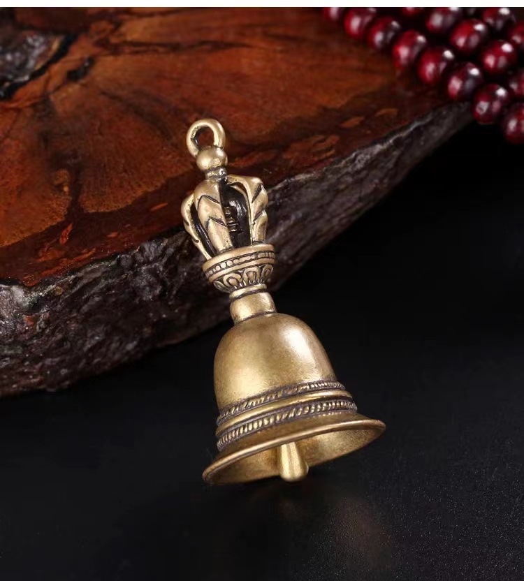Handcrafted retro pure copper bells, clear and pleasant to the ear, magical weapons, demon-subduing bells, car keychains, pendants, accessories, small pendants pic 2