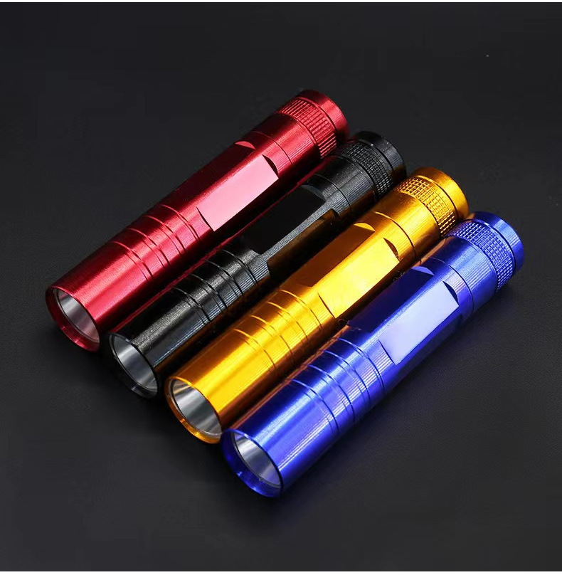 久量户外强光战术手电筒小型手电筒手电耐用照明详情14