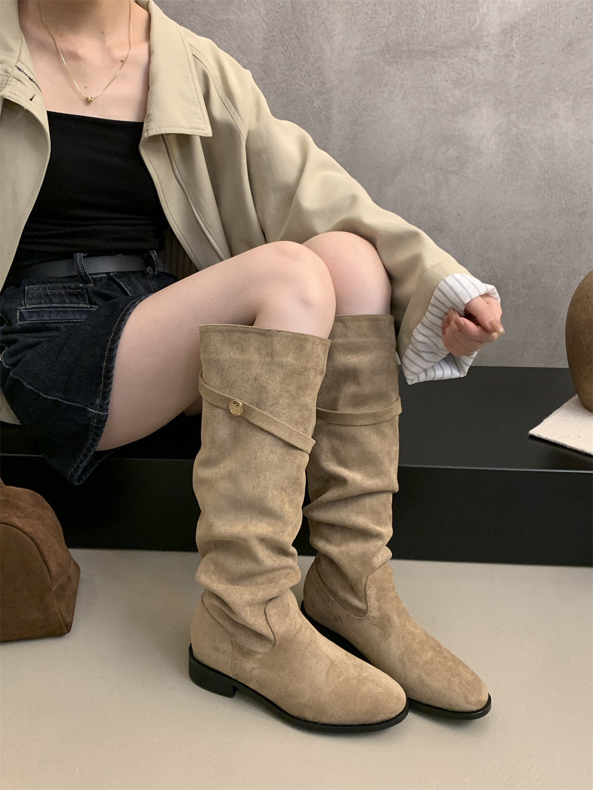 绒面瘦瘦靴卡其色堆堆骑士靴女2025新款秋冬季显瘦高筒粗跟长靴子详情5