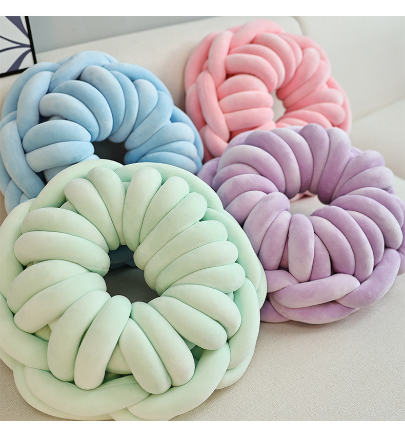 新款现代简约北欧风甜甜圈抱枕环形打结抱枕创意毛线编织坐垫靠垫详情13