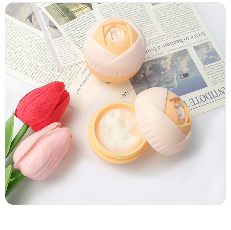 The factory's new cream cream is in a paste form and is packaged in bottles. It's a must-have travel sample storage bottle and a rose-shaped convenient cream bottle pic 11