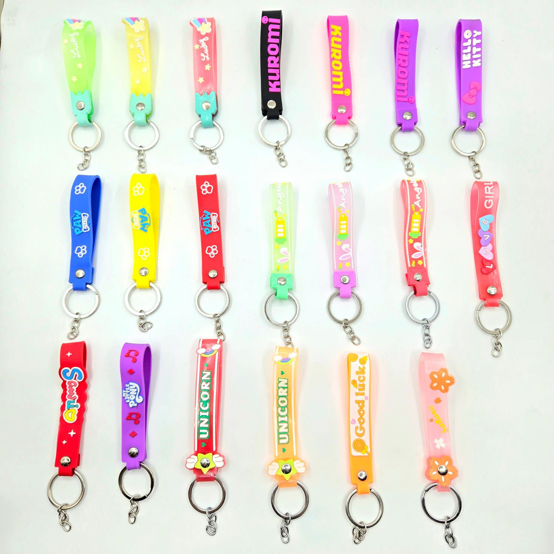 新款钥匙链公仔软胶绳包包挂件配件皮绳可爱pvc钥匙链软胶绳批发详情1