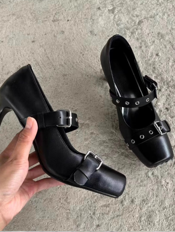 原创小众高级感7公分高跟单鞋 暗黑小猪芭蕾鞋辣妹单鞋牛皮高跟鞋详情5