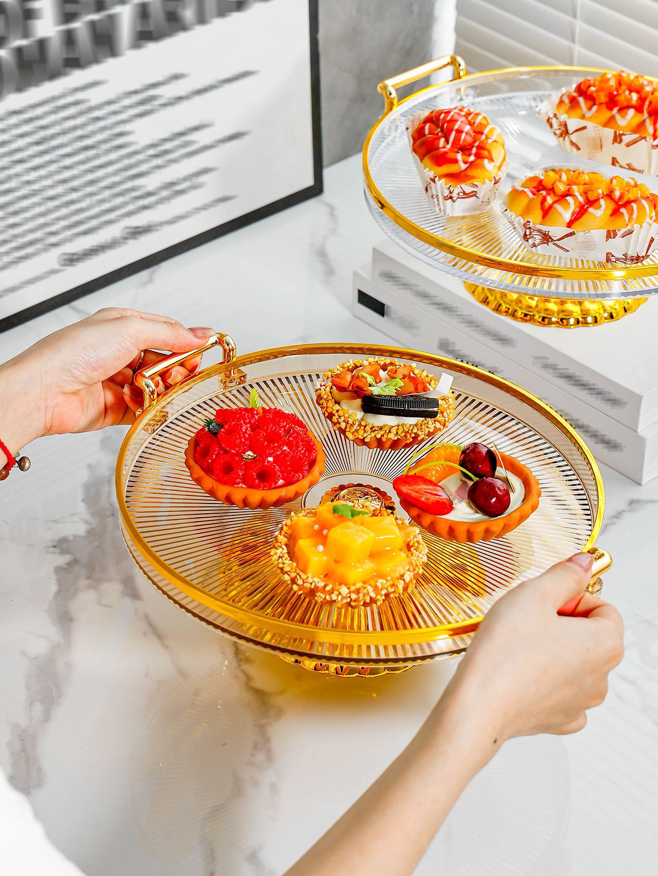 High-legged cake tray, covered dessert stand, display rack, transparent plastic fruit plate, buffet bread and pastry plating pic 8