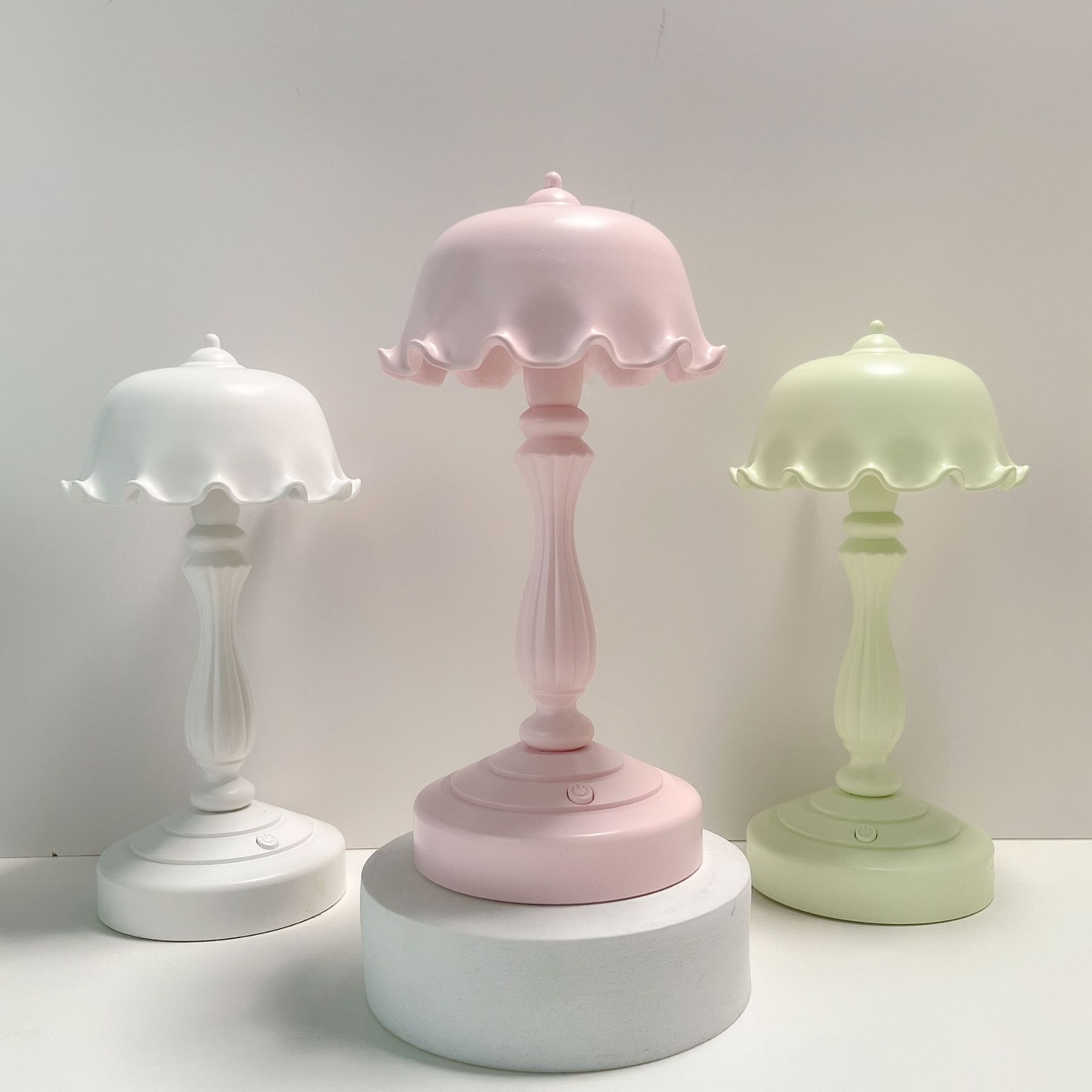 Retro atmosphere light, DIY handmade table lamp, lotus leaf night light, cute and girlish bedroom lighting, Nordic style, eye-protecting pic 31