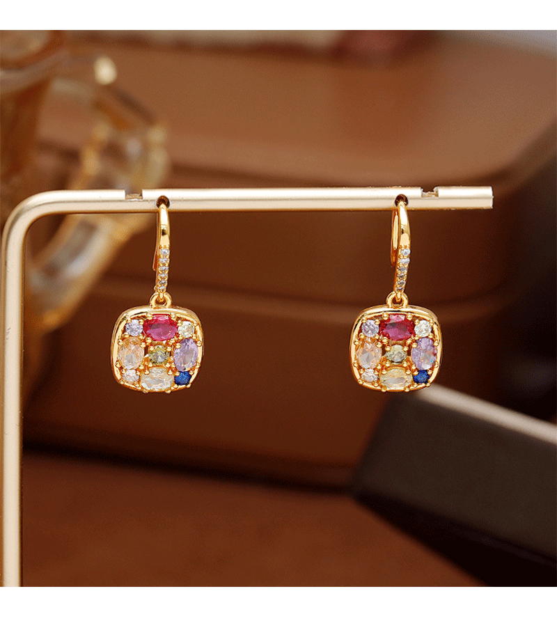 Colorful sugar cube earrings, a new bestseller in 2026, exude a sense of high-end luxury. Unique and beautiful stud earrings. Female dopamine pic 2