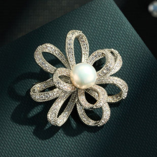 The elegant gift is a fine selection of light luxury, slightly studded with zirconium flower grey pearl brooch, a high-end and versatile clothing accessory, a pin and a brooch flower pic 6