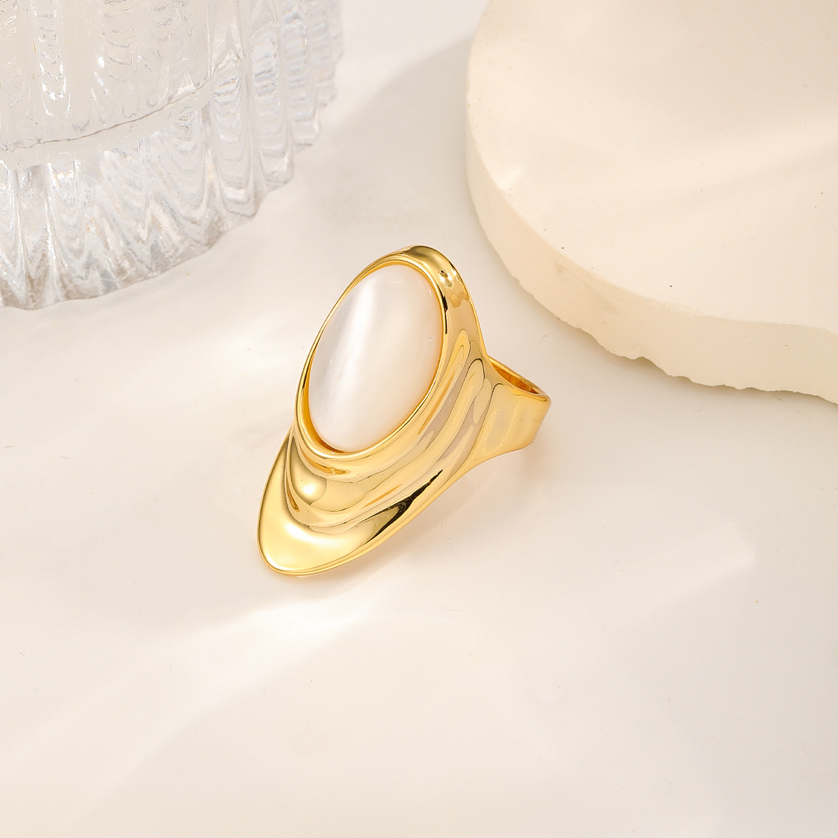 娜莎跨境专供铜镀18K真金镶嵌鲍鱼贝手饰戒指小众高级感夸张戒指详情9