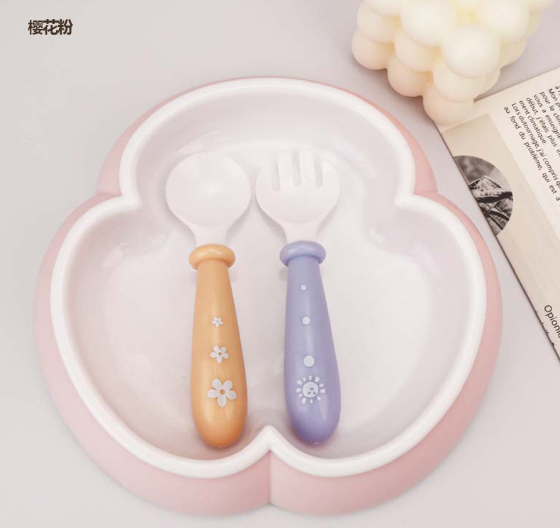 厂家直销宝宝餐盘软胶吸盘一体式自主进食防摔花瓣餐具辅食婴儿用详情11