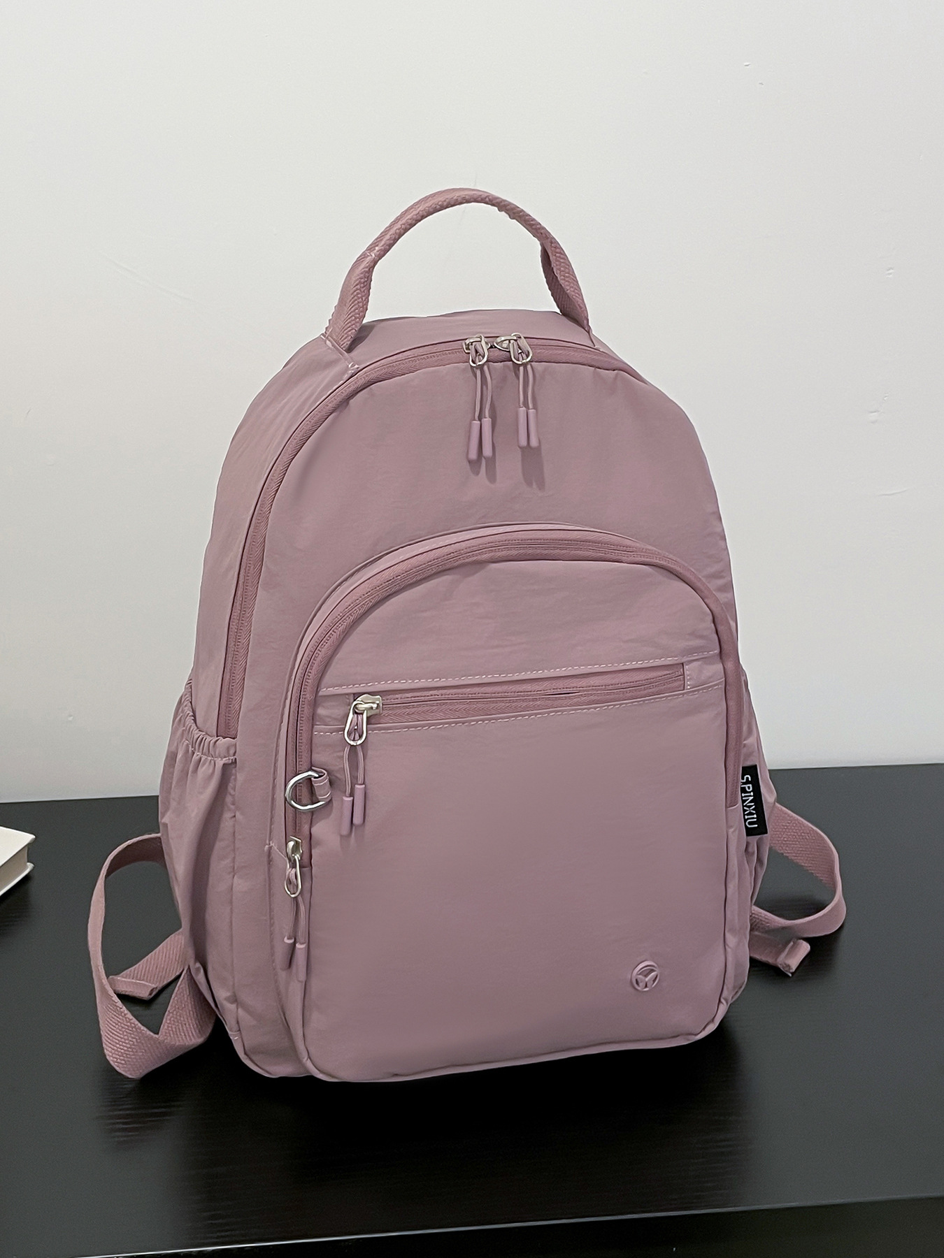 现货外贸跨境大容量轻便多隔层女士休闲百搭防泼水学生双肩包学生详情49