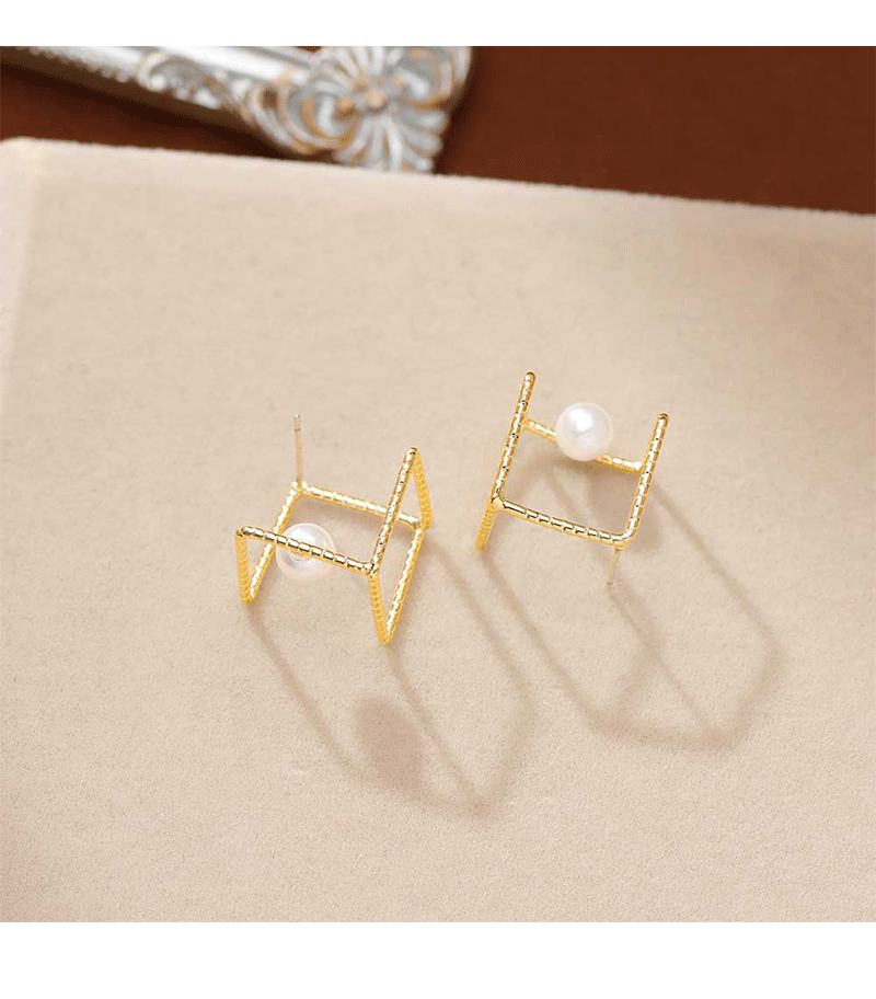 Hyacinth Korean minimalist style stud earrings, internet-famous, super fairy-like, versatile pearl earrings, fashionable and versatile geometric earrings pic 6