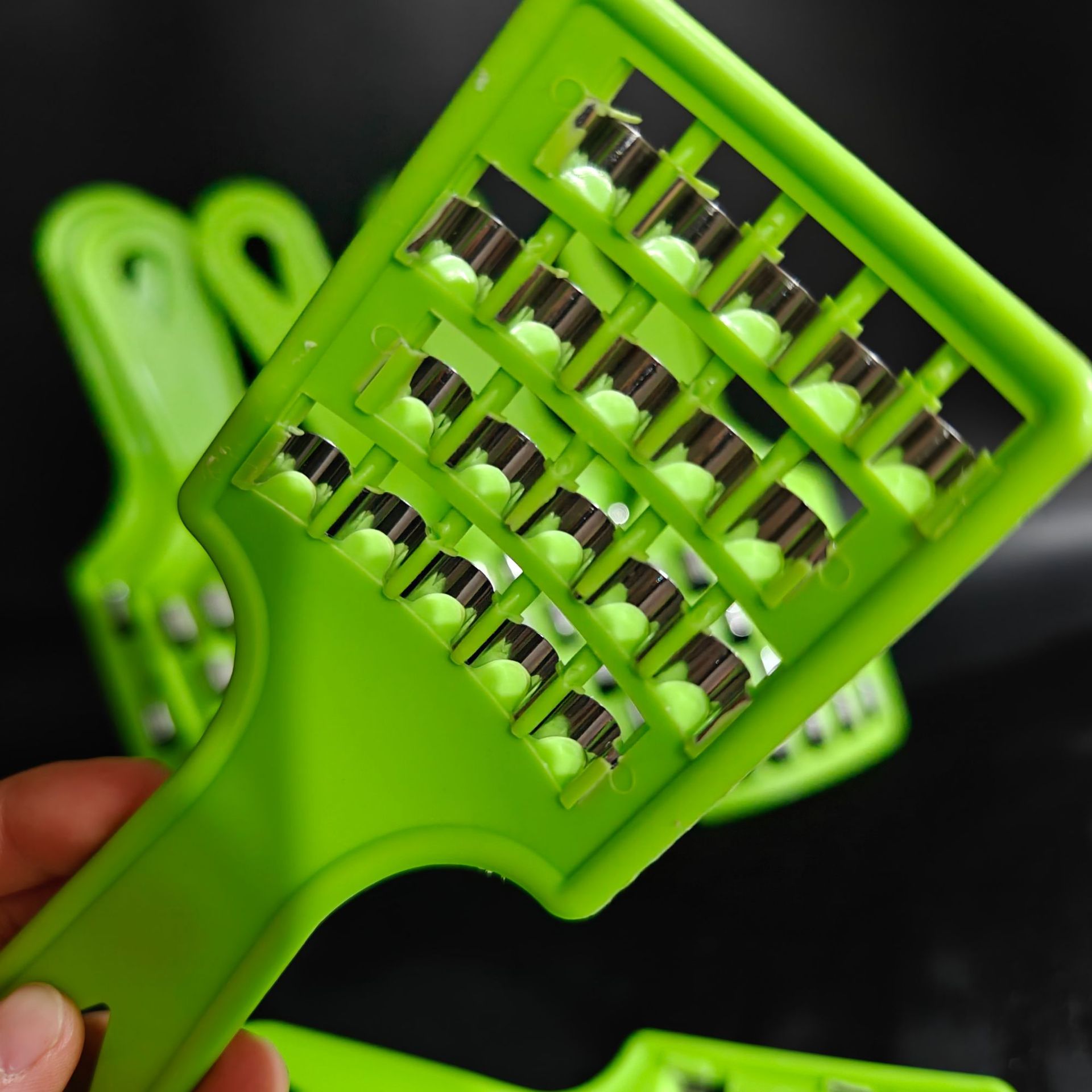 【 Zone 2-9 】618 Vegetable Slicer 10 per bundle 1380 per piece 618 Vegetable Slicer, Chinese Cabbage slicer, Potato and Radish Slicer, household 1 yuan wholesale supply pic 5