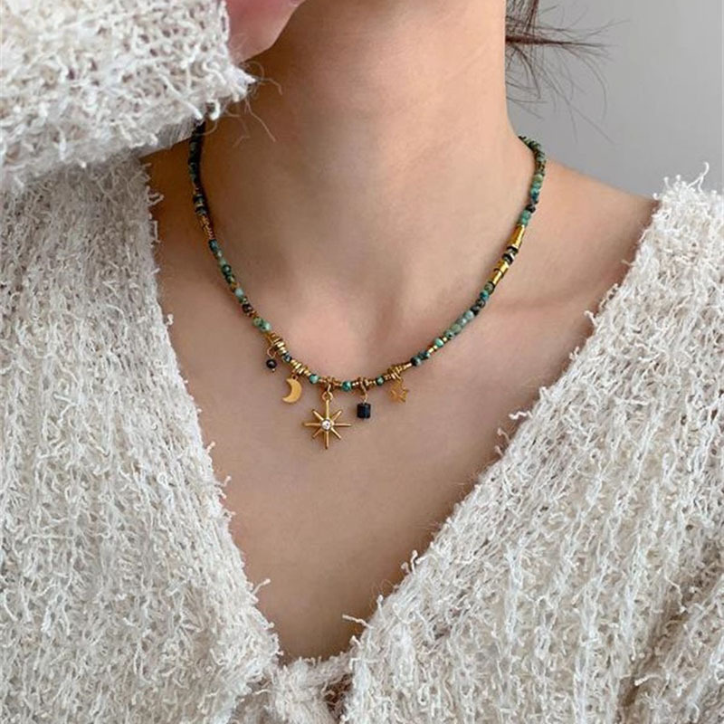 秋冬新款欧美小众设计复古文艺绿松石串珠星星月亮挂坠短款项链女详情1