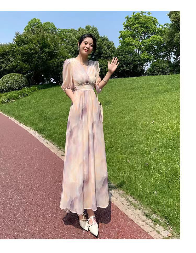 碎花连衣裙女2025夏季新款设计感气质收腰显瘦茶歇法式系带长裙子详情6