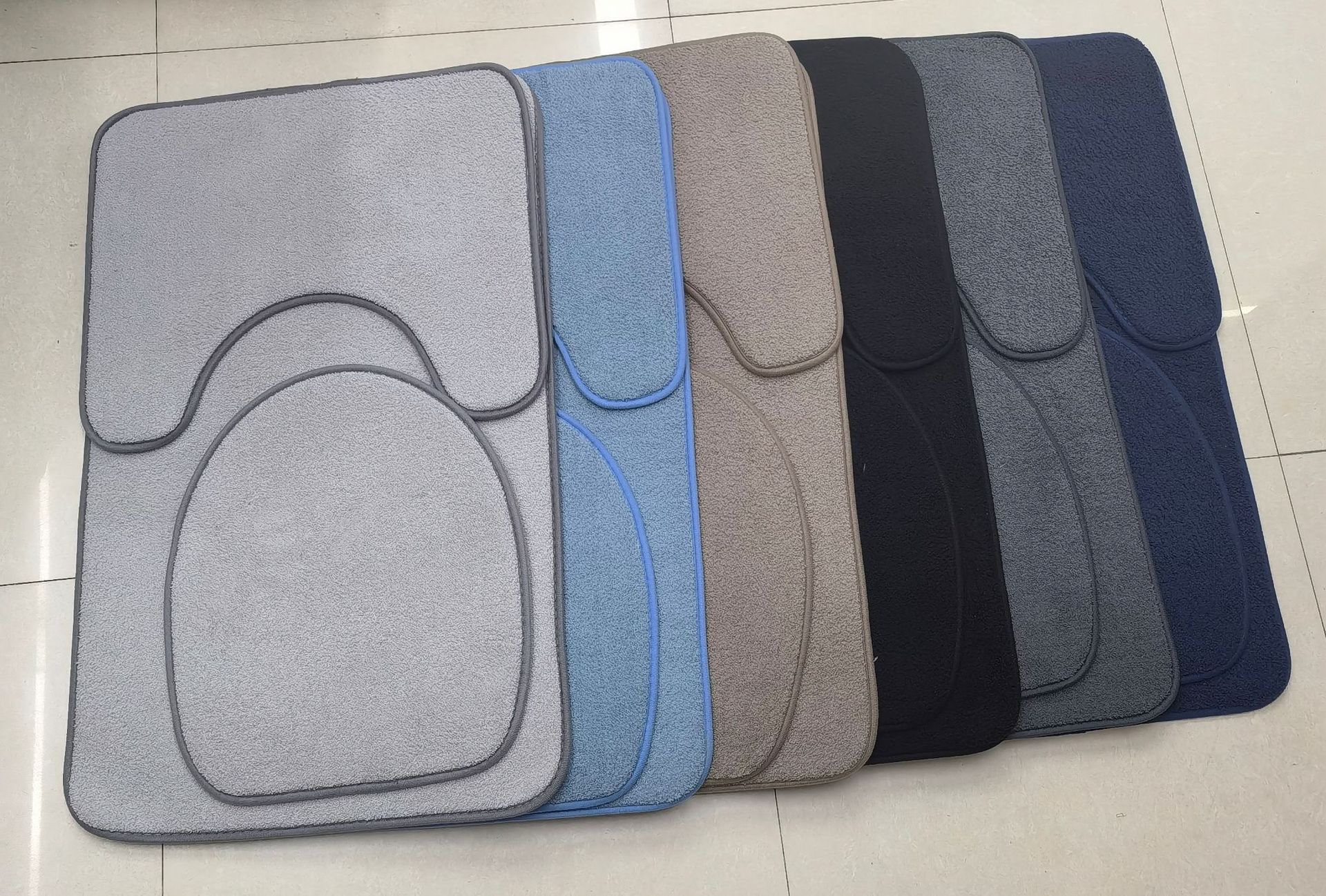 Milano fleece color sólido absorbente antideslizante baño baño asiento de inodoro U forma de dos piezas juego de tres piezas esponja piso mat pic 2