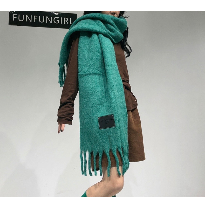 Autumn and winter Ankela Red Wool Scarf for women, new solid color thickened warm scarf, high-end, simple and versatile shawl pic 20