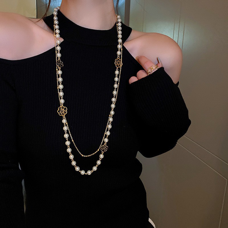 Irregular long pearl necklace, French light luxury style, sweater chain, niche simple and high-end necklace wholesale for women pic 20