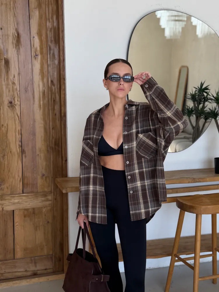 A mid-length, casual shirt with a European and American street style pocket shirt for women in the autumn and winter of 2025 pic 7