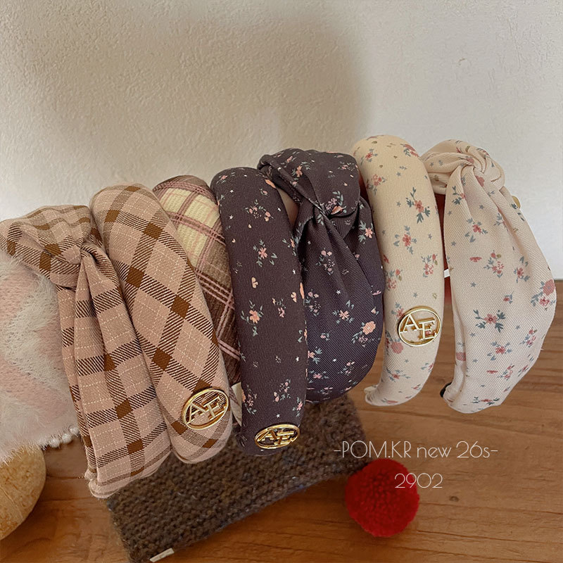 New Korean-style checkered floral sweet hairband, handcrafted fabric, versatile for girls, high headband, hairpin, hair accessory for girls pic 4