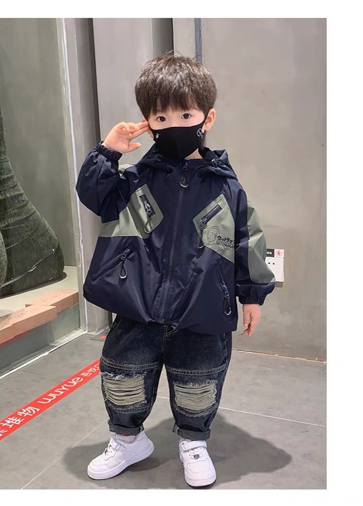 男童冲锋衣春秋款2025新款秋装儿童秋季外套工装薄款男孩连帽风衣详情18