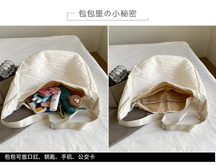 新品褶皱半月包简约时尚斜挎包大容量潮搭单肩包慵懒风都市休闲包详情4