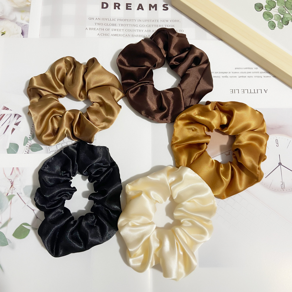 This is a popular cross-border bestseller in Europe and America. It features a high-end satin color and a milk coffee style hair tie for autumn and winter pic 4