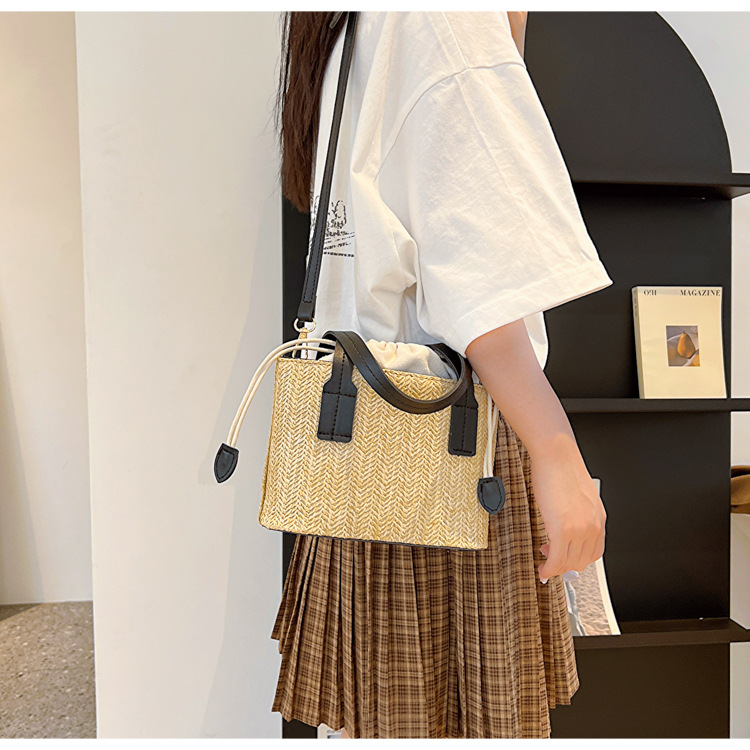 韩国ins草编织手提包夏季新款休闲度假女菜篮子单肩包撞色斜挎包详情11
