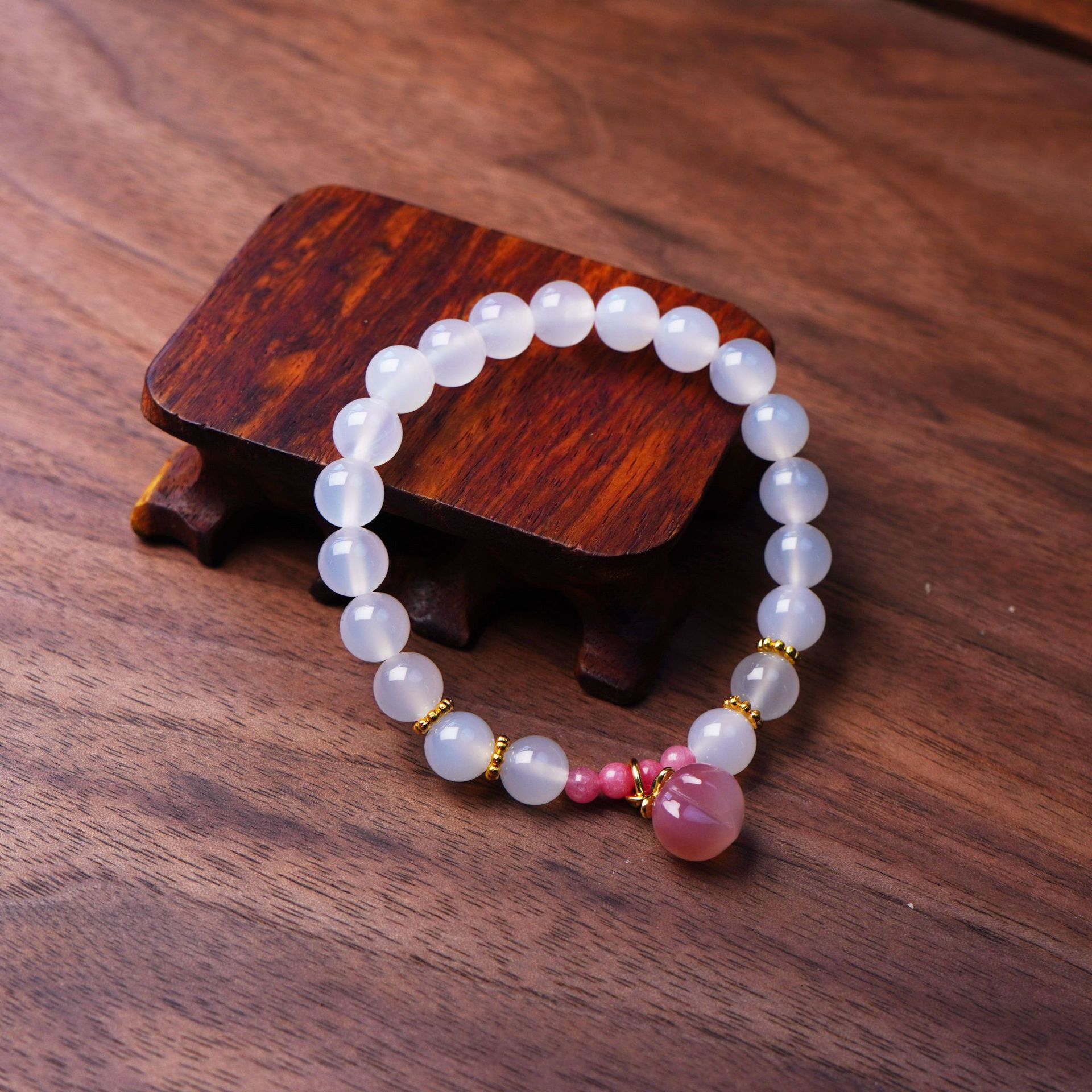 Tipo de hielo natural brazalete de ágata blanca para mujeres con colgante de melocotón dulce pincho de mano fresco y dulce mejor amiga decoración de mano regalo pic 27