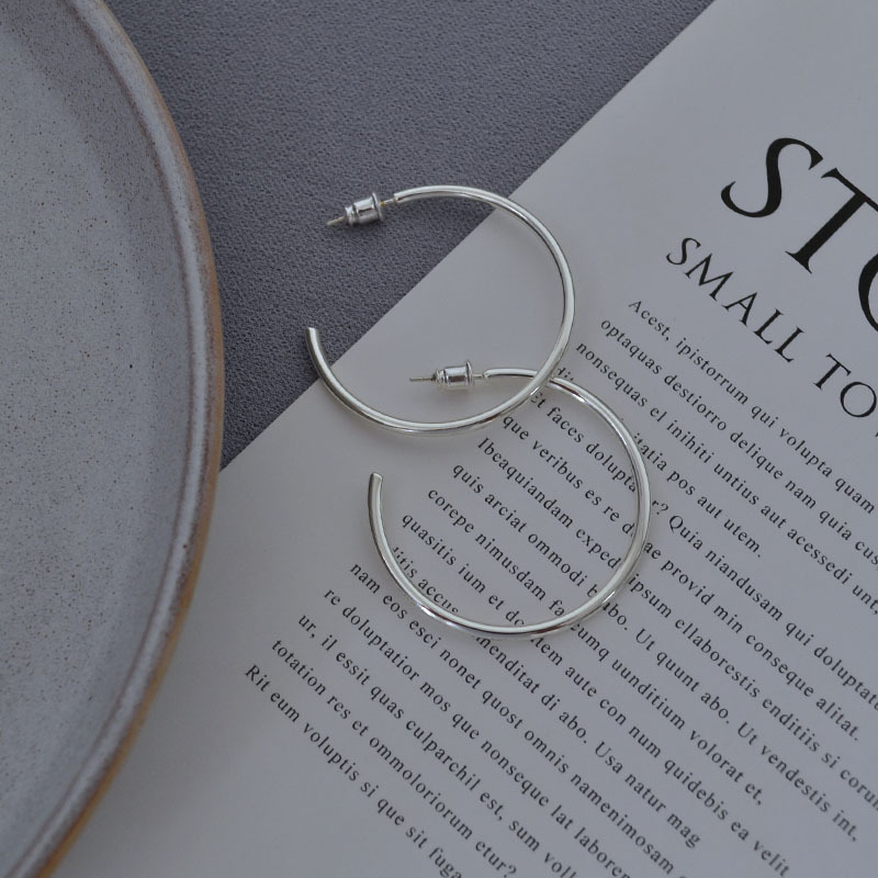 日韩小众设计黄铜镀银简约大方光面几何C字925银针圆圈耳钉耳饰详情4
