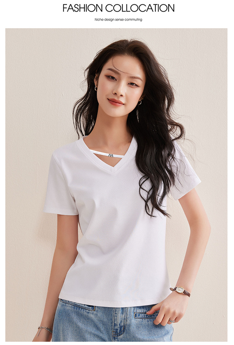 Black V-neck short-sleeved T-shirt for women, a new summer style that is slimming and form-fitting, with a cinched waist and straight shoulders. It is a cropped top pic 16