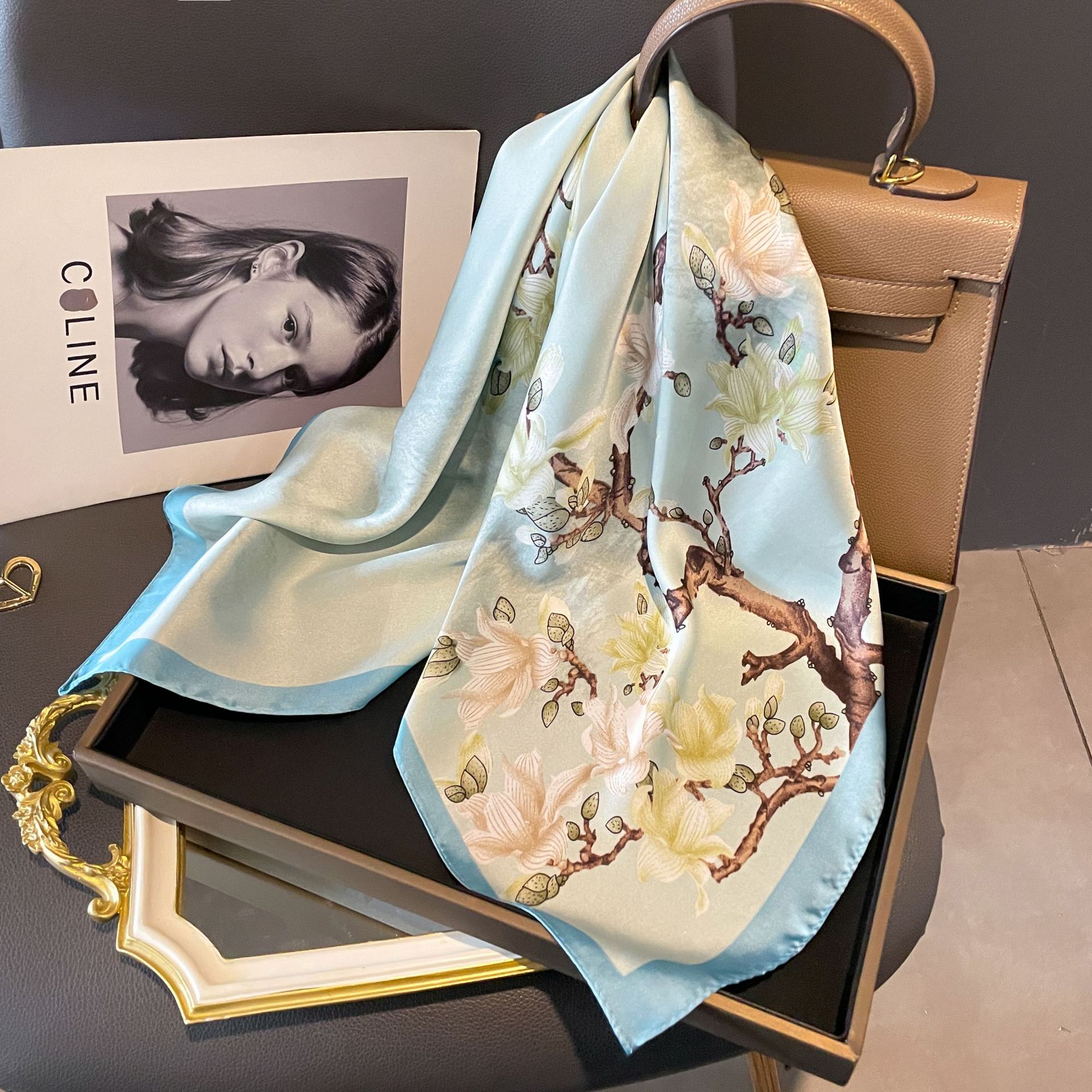 国潮春夏季印花小方巾韩版仿真丝高级感发带头巾时尚装饰复古围巾批发详情7