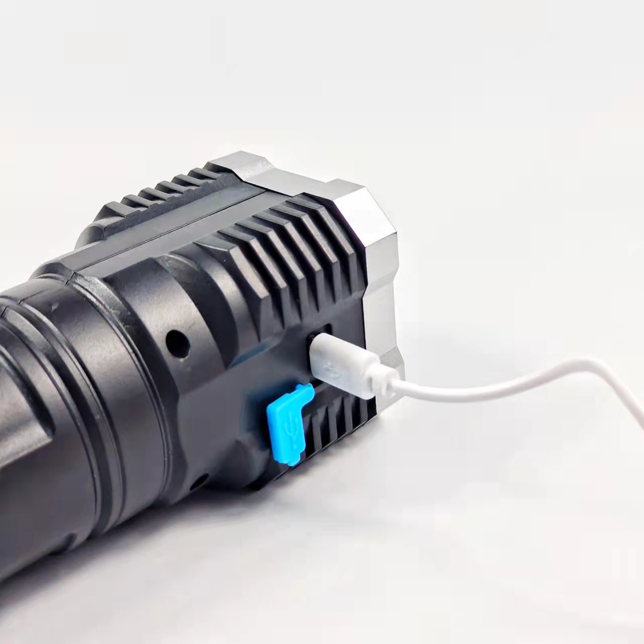 Wholesale of multi-functional outdoor LED high-intensity flashlight with battery level display, USB charging, COB side light flashlight pic 14
