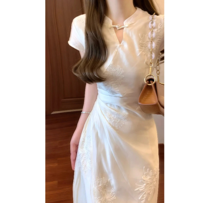 新中式国风清冷感刺绣改良版旗袍连衣裙少女日常可穿2025夏季裙子详情7