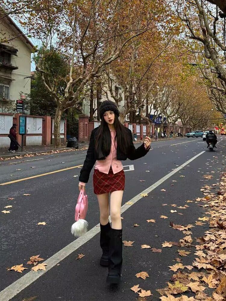 2024网红新款配裙子百搭感女靴长筒靴小众软底不累脚高筒长靴详情10