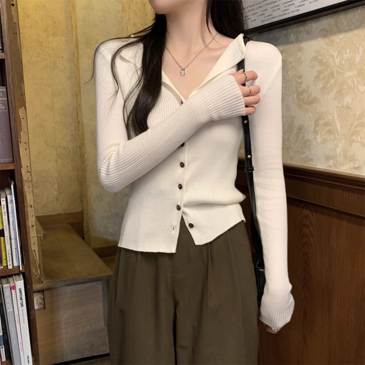 法式翻领长袖针织开衫女秋季2024新款小众设计感修身打底短款上衣详情7