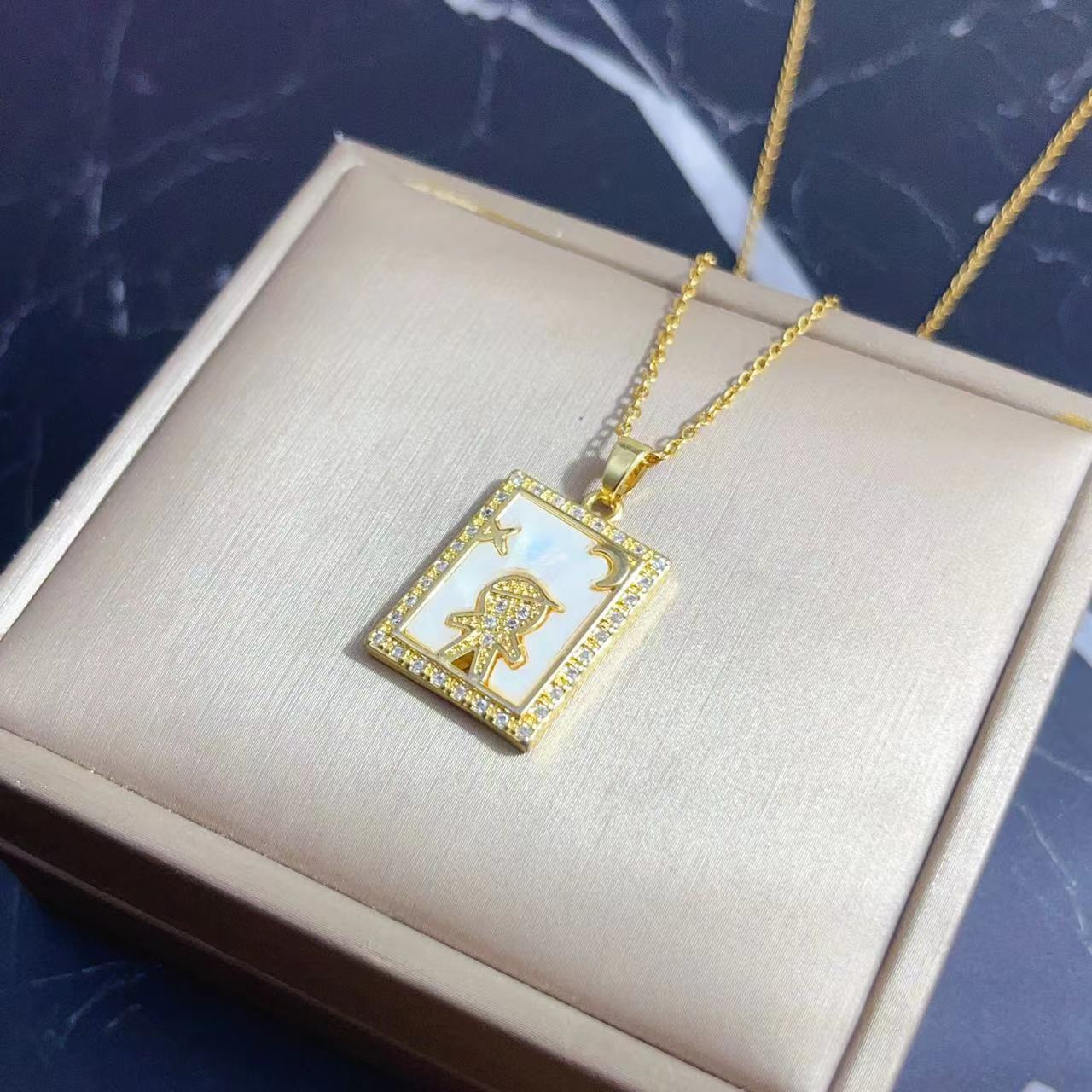 European and American cross-border picture frames, shell figures, flowers. Wholesale of luxurious and elegant full-diamond necklace pendant accessories pic 5