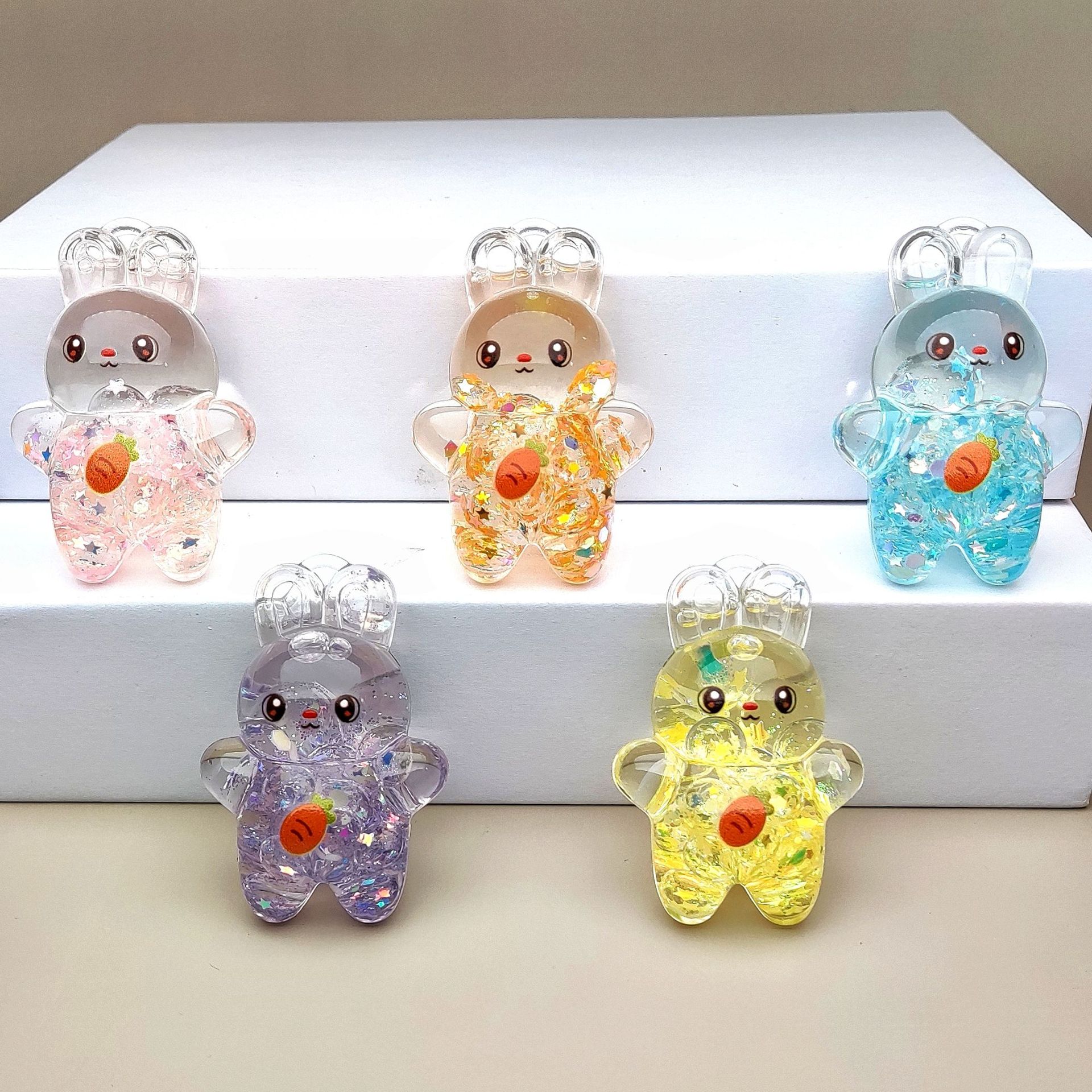 创意亚克力入油流沙瓶夜光泡泡珠兔子钥匙扣汽车配饰桌面摆件饰品详情1