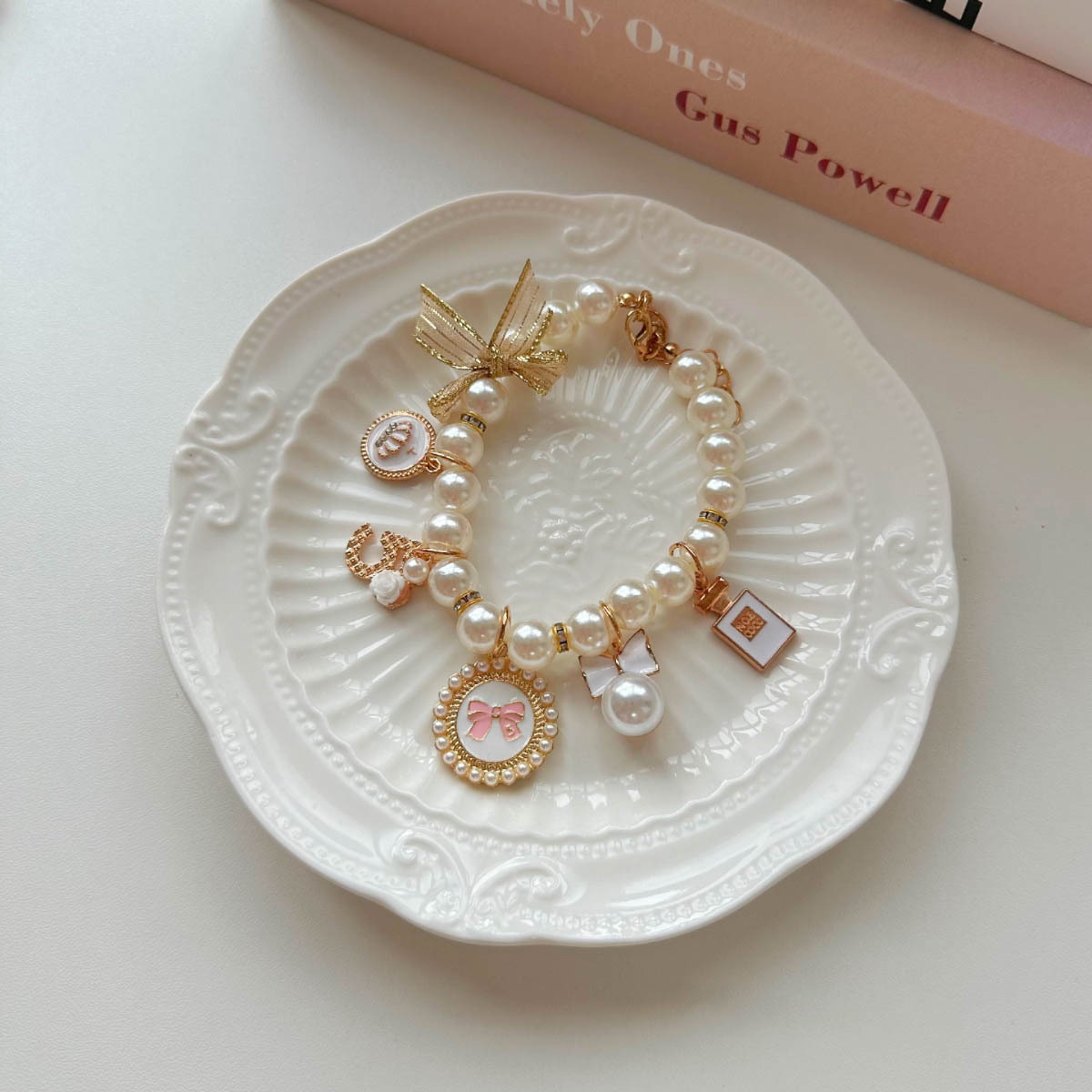 Pet necklace, cat pearl collar, dog neck collar, neck chain, retro heart-shaped pendant, cute cat and dog neck accessories pic 12