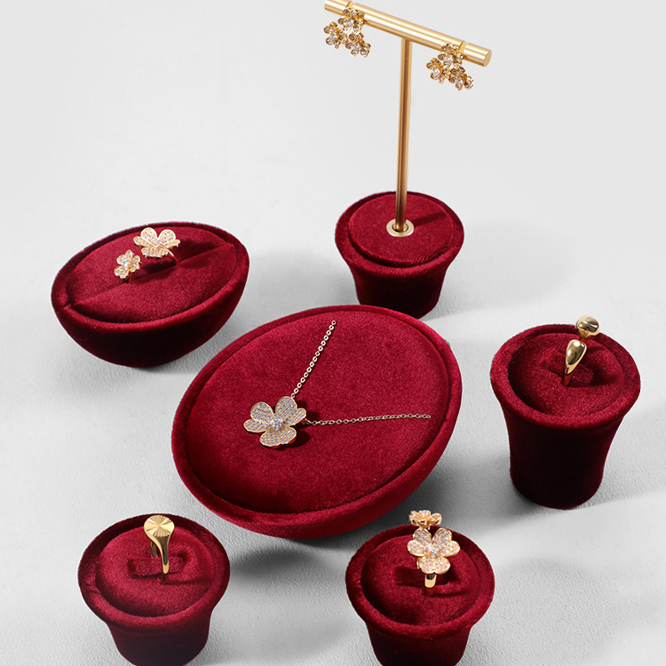 高端丝绒黄金珠宝首饰展示道具戒指项链手镯饰品展示架红色可定制详情4